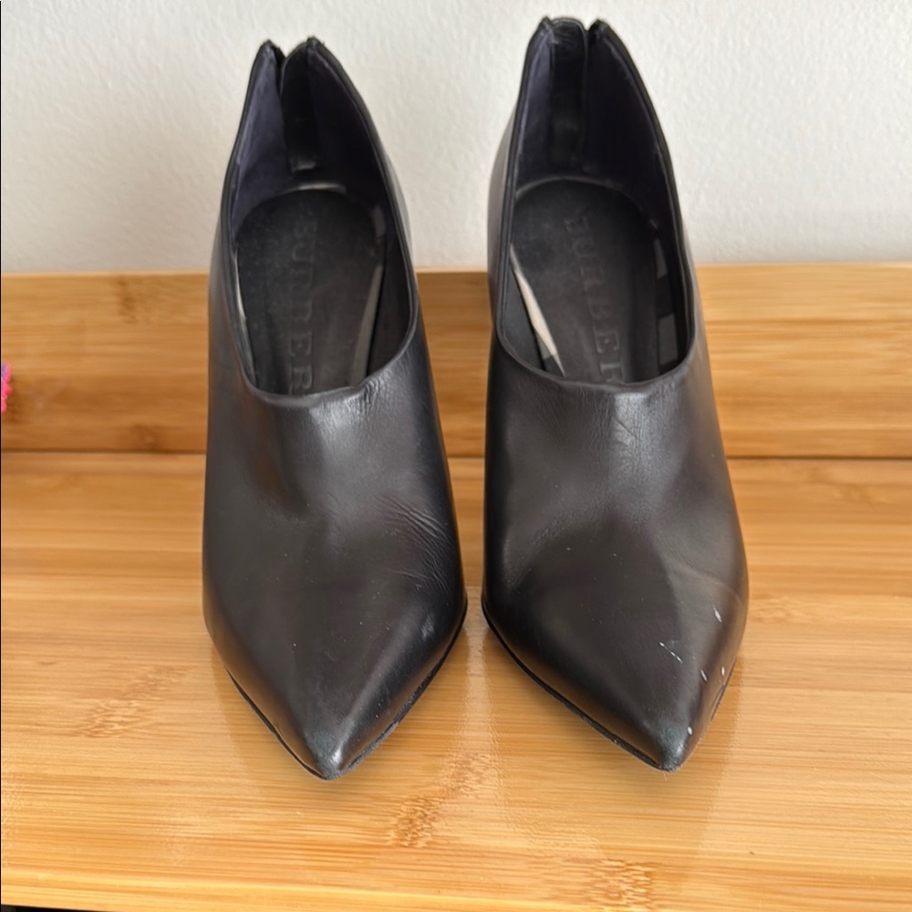 Elegant Black Women's Shoes